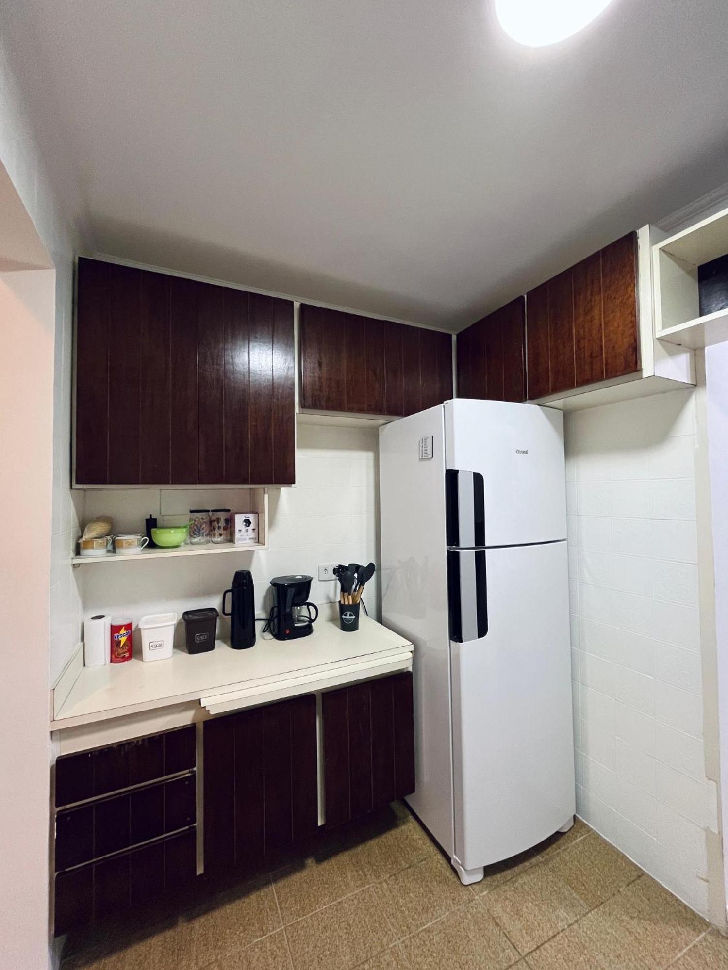 Apartamento Charmoso A 400Mts Da Praia Da Enseada 瓜鲁雅 外观 照片