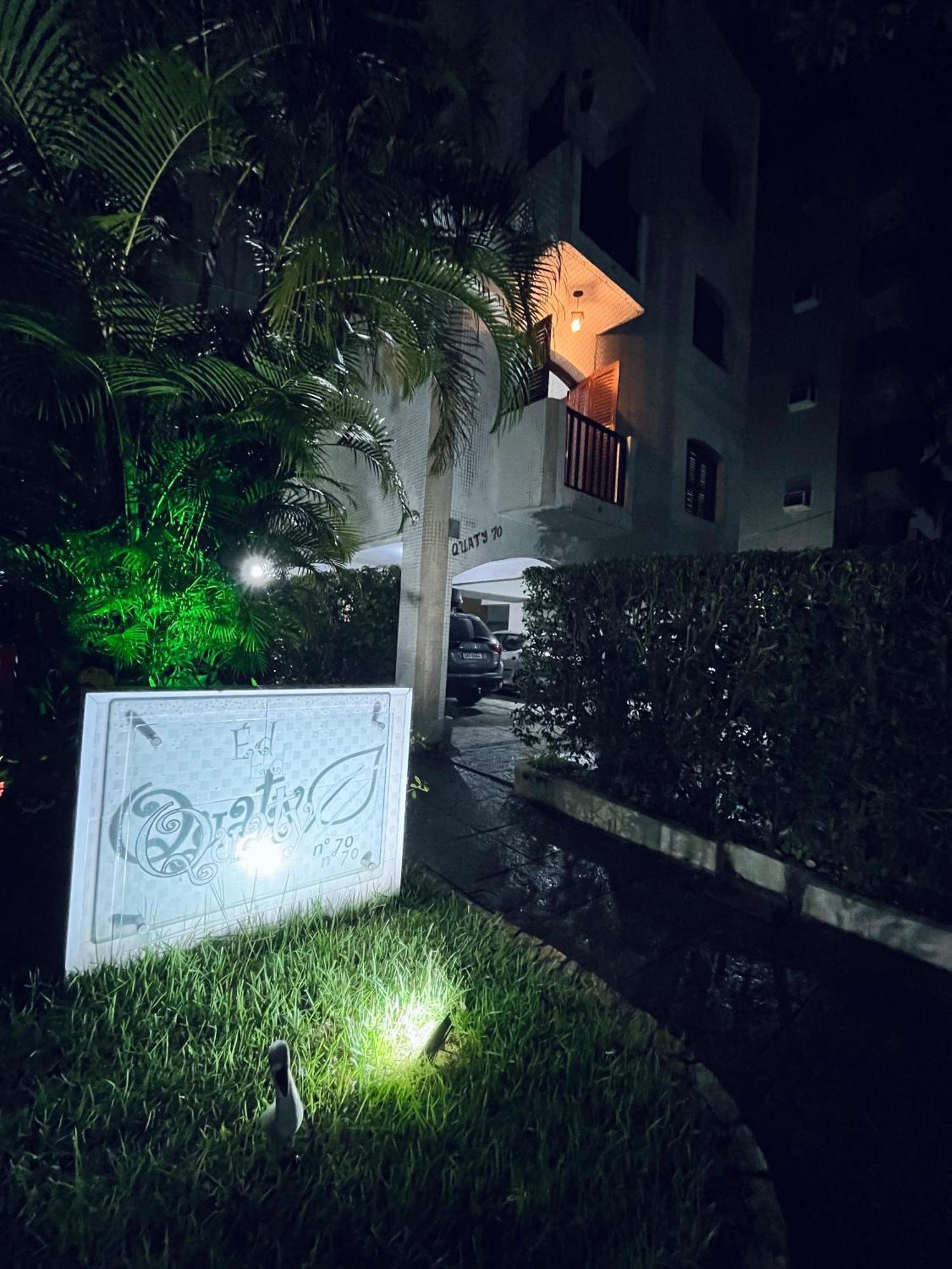 Apartamento Charmoso A 400Mts Da Praia Da Enseada 瓜鲁雅 外观 照片